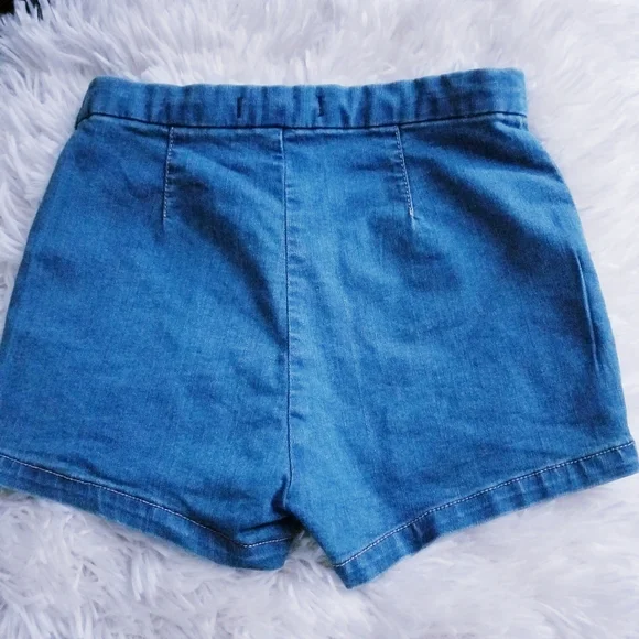 Free People Women's Jeans Shorts with Zip Closure - Picture 2 of 4